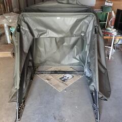 汚いバイク用カバー（条件付き）の画像
