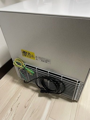 小型冷蔵庫　
