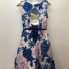 【※大幅値下げ※】花柄刺繍レースドレス　ワンピース　カップ付の画像