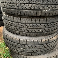 ブリヂストン冬タイヤ　165R13 LTの画像