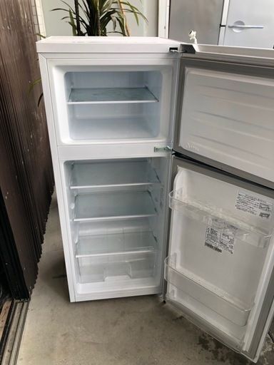 NO B67 ☆格安特価☆福岡市内配送設置無料☆ハイセンス 【右開き