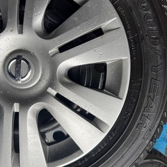 日産車　　スタッドレスタイヤ　の画像