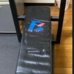 懸垂マシーン等筋トレの画像