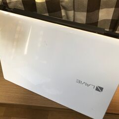 💗高速i5第5世代・美麗美品！爆速新品SSD256GB・メモリ8GB・Win11・Webカメラ内蔵Office2021・💗人気のエクストラホワイト/15.6ｲﾝﾁ/無線LAN/DVD・CD再生ソフト付　No.2504004-1の画像