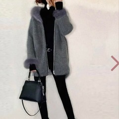ファー付きアウターの画像