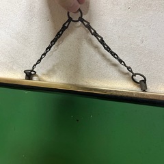雰囲気のある大きめの鏡 の画像