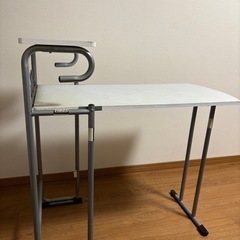 折りたたみ机