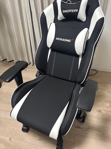 AKRacingゲーミングチェア