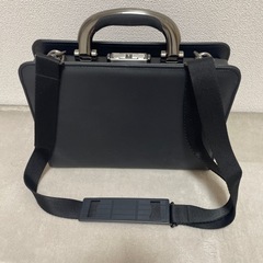 紳士カバン　isプラスB5サイズほぼ新品の画像