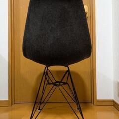 イームズチェアの画像