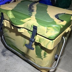 ハイランダー　ハードクーラーボックス 25L