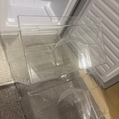 【掲載終了】アイリスオーヤマ　60L　説明書あり　冷凍庫　グランドライン(Grand-Line ) AFR-60L01SL シルバー　の画像