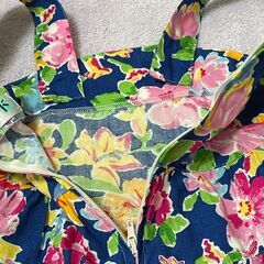  花柄ファスナー付きワンピースの画像