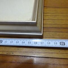 額縁　額　アルミ製　５７ｘ４５　Mの画像