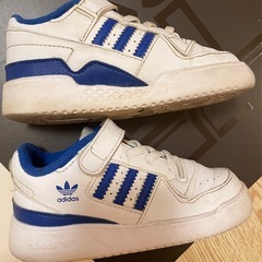 adidas 15cmの画像