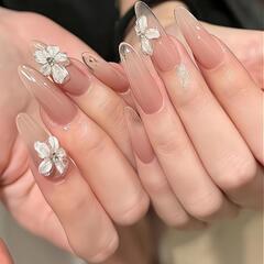 アーモンド型ネイルチップ Mサイズ クリアベース 花付き