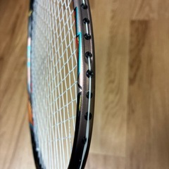 スラスターF 隼 ウルトラ　バドミントンラケット
の画像