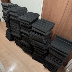 大量の吸音材