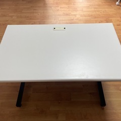 超美品 プラス フラットライン スチールデスク 白×ダークグレー...