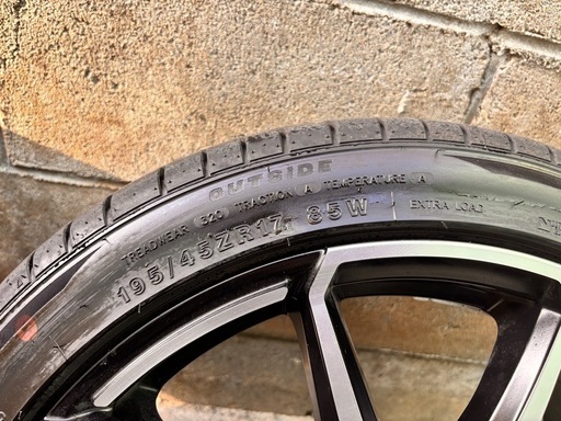 17インチ スタッドレスタイヤ　ホイールセット　バリ山商品 スタッドレスタイヤ ホイールセット 17インチ アウトバック