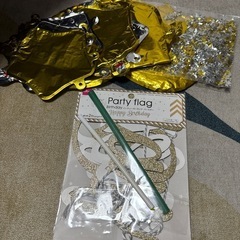 バルーン　ガーランド　誕生日　飾り　金銀の画像