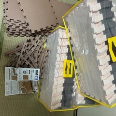 防音ジョイントマット　30×30×2  19枚 + 32×32×1.4 78枚の画像