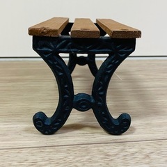 
ミニチュアベンチ　幅16cm 奥行7.5cm 高さ8cmの画像