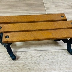 
ミニチュアベンチ　幅16cm 奥行7.5cm 高さ8cmの画像