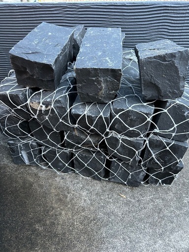 ピンコロ石　黒　ピンコロストーン　2丁　35個