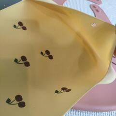 お食事エプロン　よだれかけ4枚セットの画像