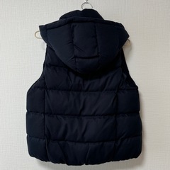 GU ダウンベスト Mサイズ ネイビーの画像