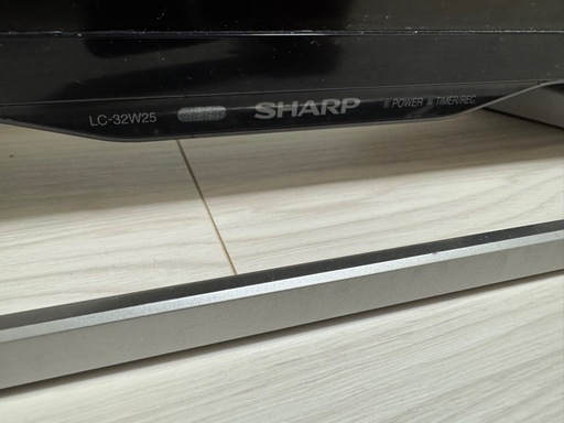   2015年製　テレビ　SHARP LC-32W25 