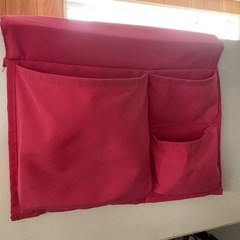 【ベッド横に引っ掛けるポケット　IKEA　ピンク色】