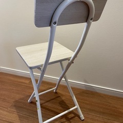 【取引中】オシャレ✨ アウトレット品　折りたたみチェアー　椅子　の画像