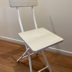 【取引中】オシャレ✨ アウトレット品　折りたたみチェアー　椅子　の画像