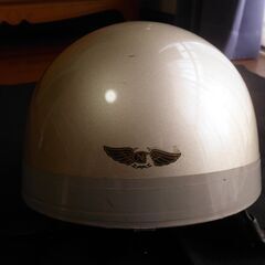 半ヘルメットの画像