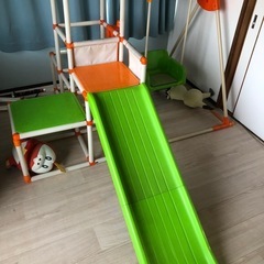 子供ジャングルジム