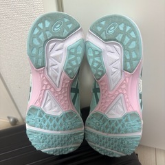 asics スニーカーの画像