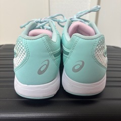asics スニーカーの画像