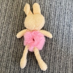 うさぎ　ぬいぐるみ　シュシュ　ファー　ピンク　人気の画像