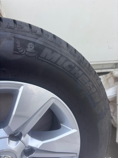 新品タイヤ