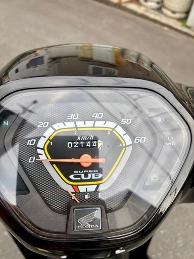 出ました！ワンオーナー！走行２千キロ台！ブラックカブ50！AA04！整備、点検済み！ピカピカ！セル付き、４速！早いもの勝ち！ 出ました！ワンオーナー！走行2千キロ台！ブラックカブ50！AA04！整備