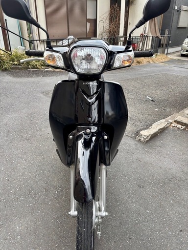出ました！ワンオーナー！走行２千キロ台！ブラックカブ50！AA04！整備、点検済み！ピカピカ！セル付き、４速！早いもの勝ち！