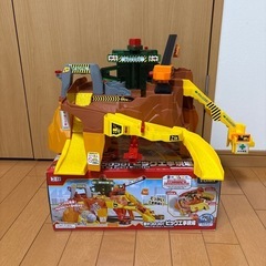 トミカ　岩がゴロゴロ！ビッグ工事現場　おまけ付きの画像
