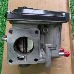 スロットルボディーの画像