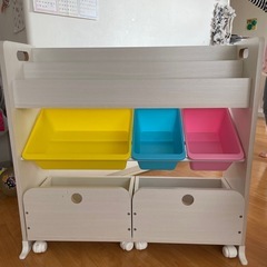 【お取引中】絵本棚付きおもちゃ収納