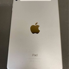 iPad mini4 シルバー Apple 第４世代 A1550...