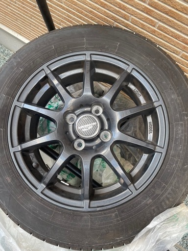 夏タイヤ+ホイール　165/70R14