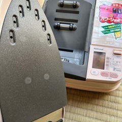 Nationalコードレススチームアイロンsepareの画像