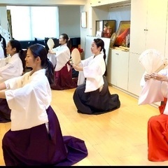 珊瑚ノ宮　苓八堂＊巫女舞・宮ノ舞教室＊の画像